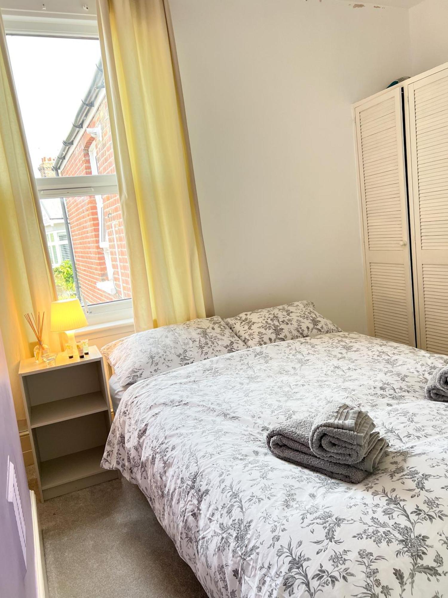 Welcome 2 Bedrooms Flat In Wimbledon London Luaran gambar